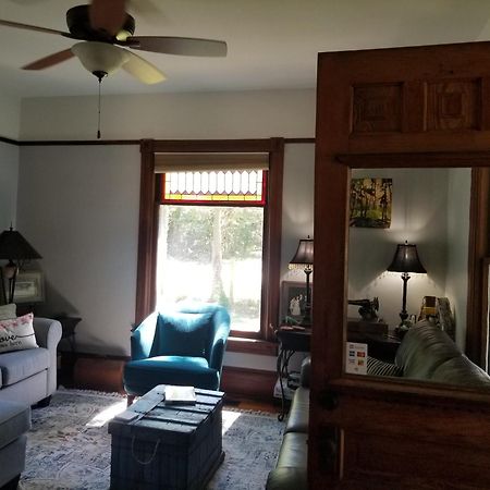 The Walnut Grove Bnb Harrow 외부 사진