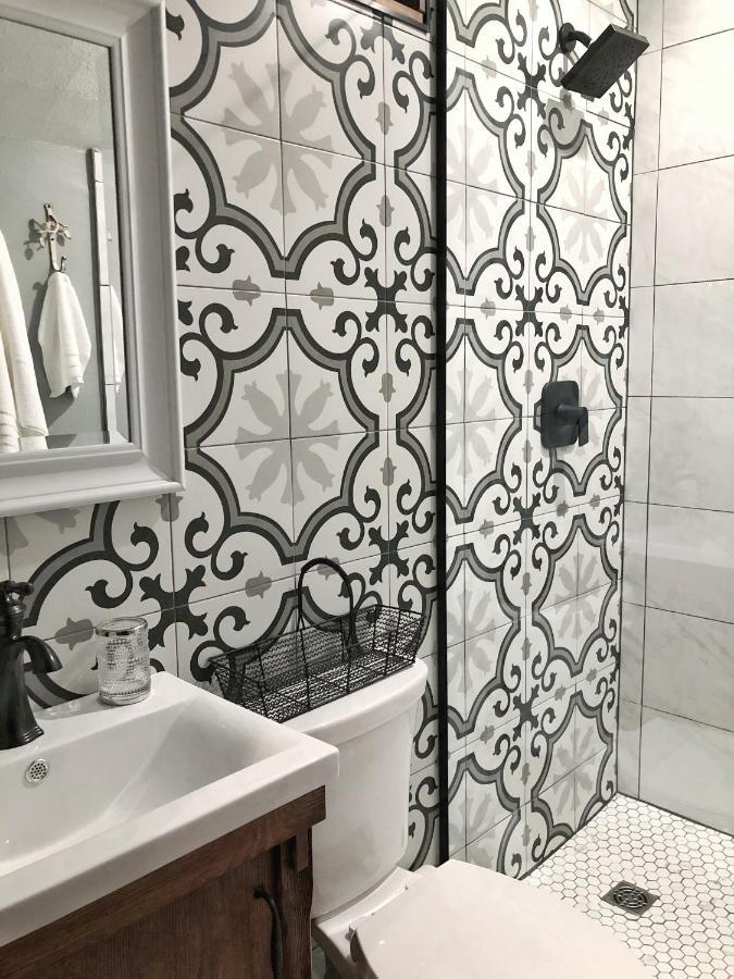 The Walnut Grove Bnb Harrow 외부 사진