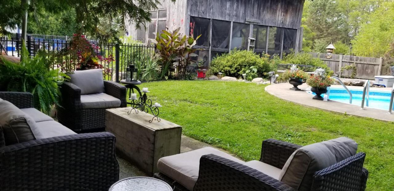 The Walnut Grove Bnb Harrow 외부 사진