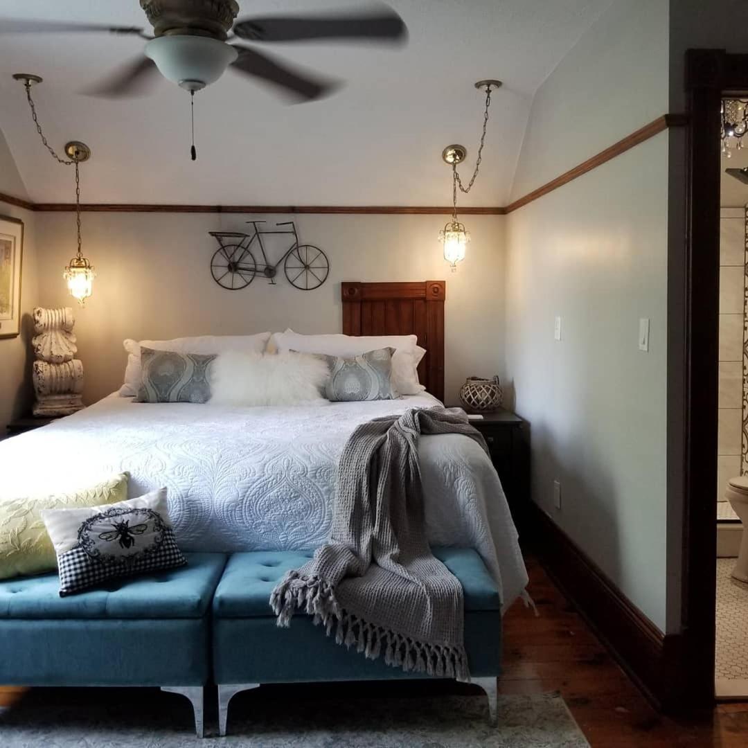 The Walnut Grove Bnb Harrow 객실 사진